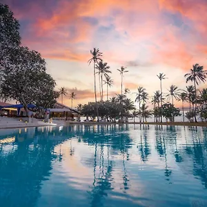 Pegasus Reef - A Beach In Colombo Ваттала